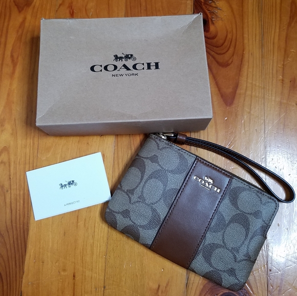 Coach Handbags - NWT Coach Wrislet Perfect Fit